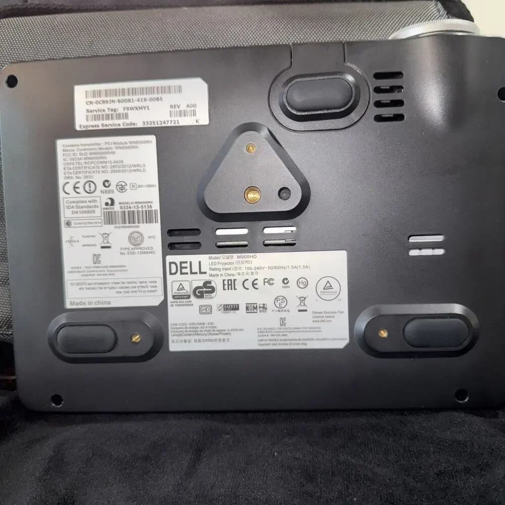Dell M900HD WXGA Black Portable DLP Bundle Projector w/Carry Case, Acc. Docking